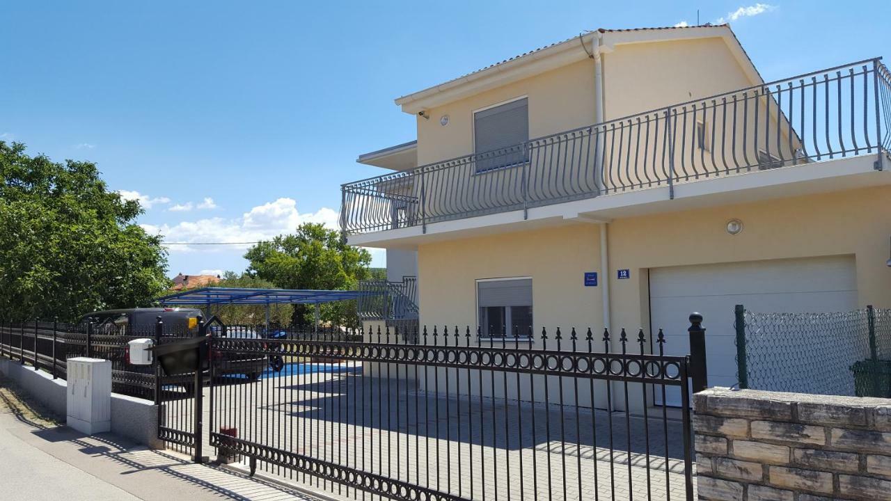 Sukošan Vila Mila Apartments מראה חיצוני תמונה